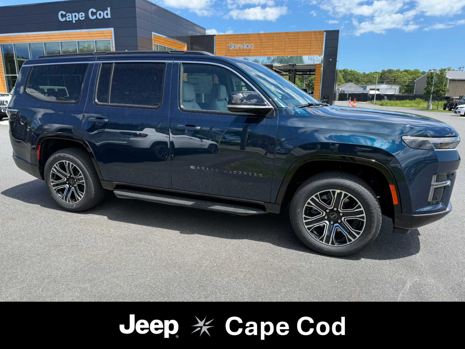 2026 Jeep Grand Wagoneer Base