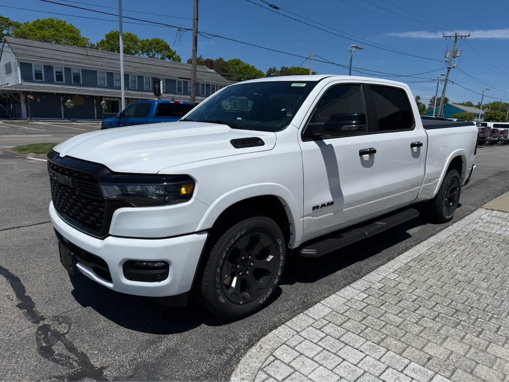New 2026 Ram 1500 BIG HORN CREW CAB 4X4 6'4 BOX Pickup