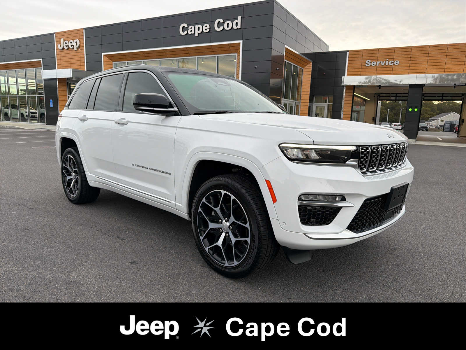 2025 Jeep Grand Cherokee SUV 