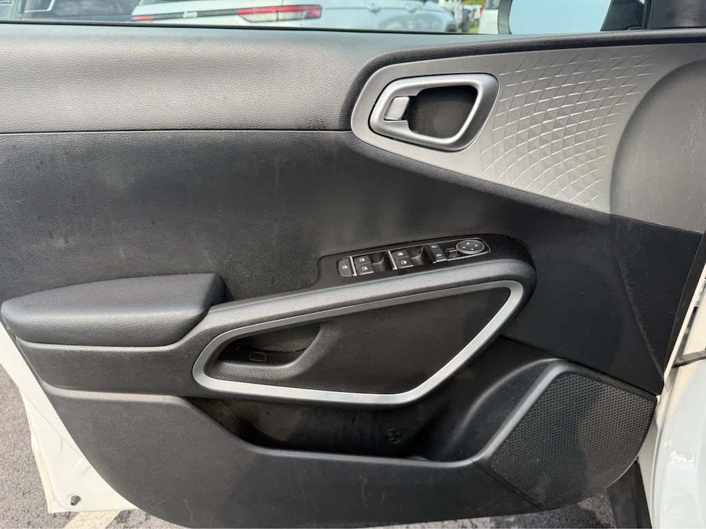 Used 2022 Kia Soul LX Hatchback
