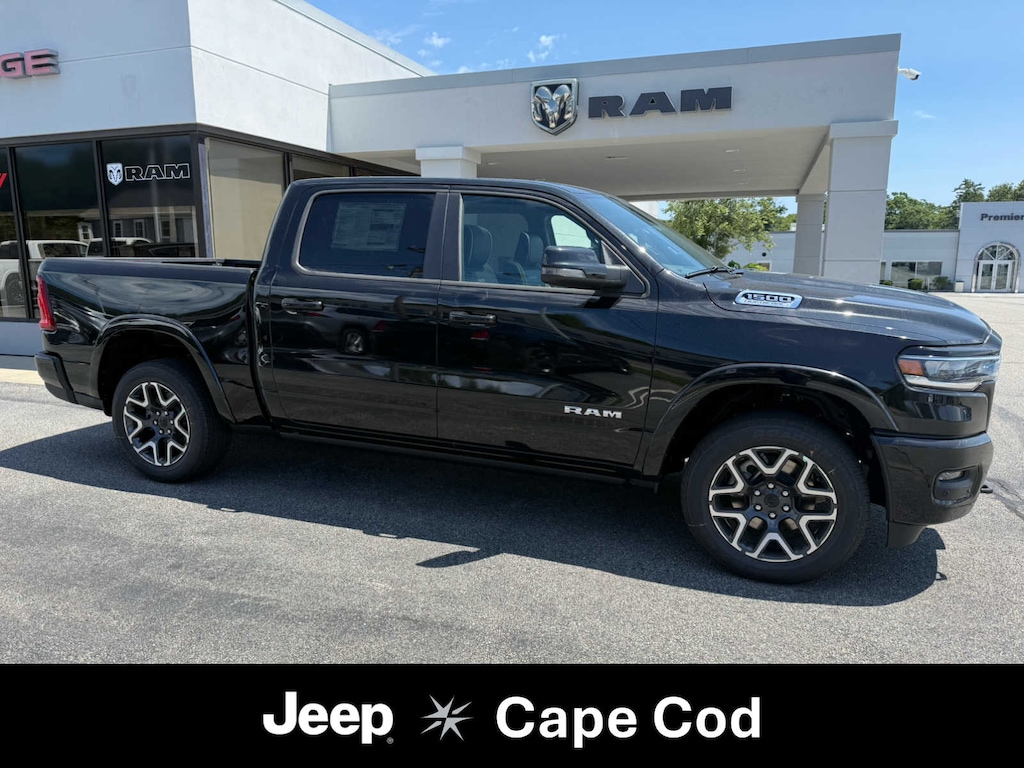 New 2026 Ram 1500 LARAMIE CREW CAB 4X4 5'7 BOX Pickup