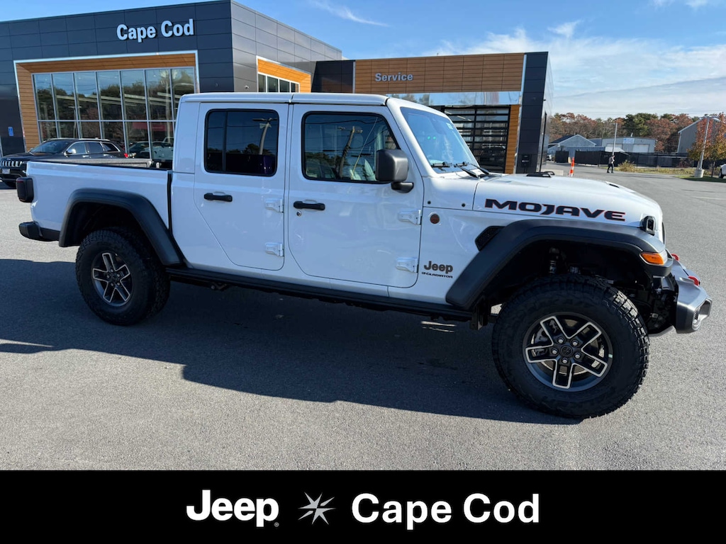 New 2026 Jeep Gladiator MOJAVE 4X4 Pickup