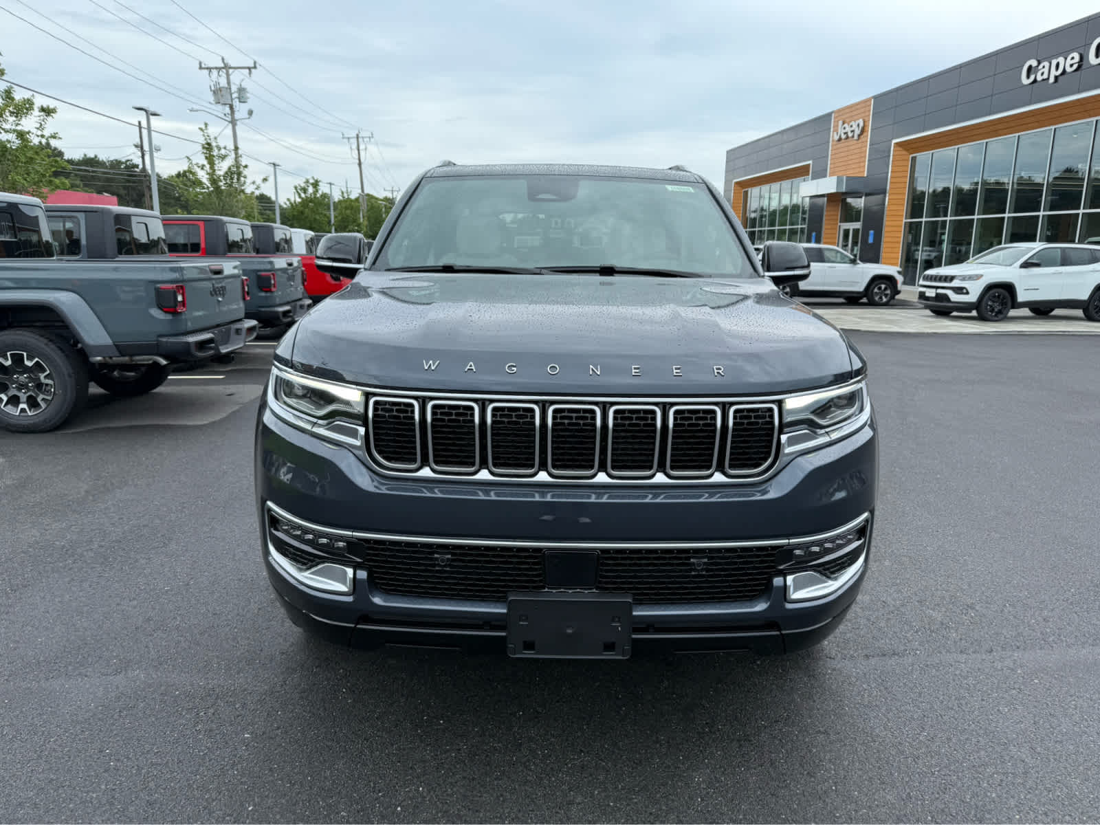 2025 Jeep Wagoneer Base photo 2