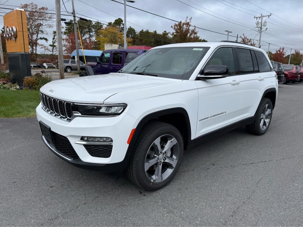New 2025 Jeep Grand Cherokee LIMITED 4X4 Sport Utility