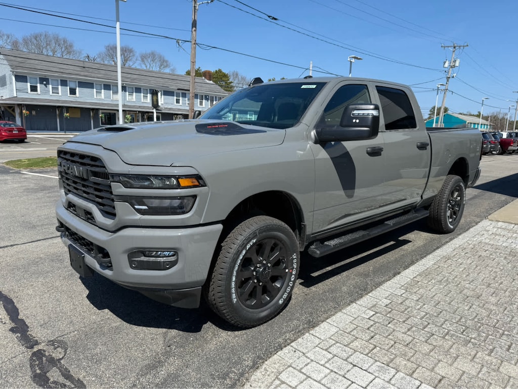 New 2026 Ram 2500 BLACK EXPRESS CREW CAB 4X4 6'4 BOX Pickup