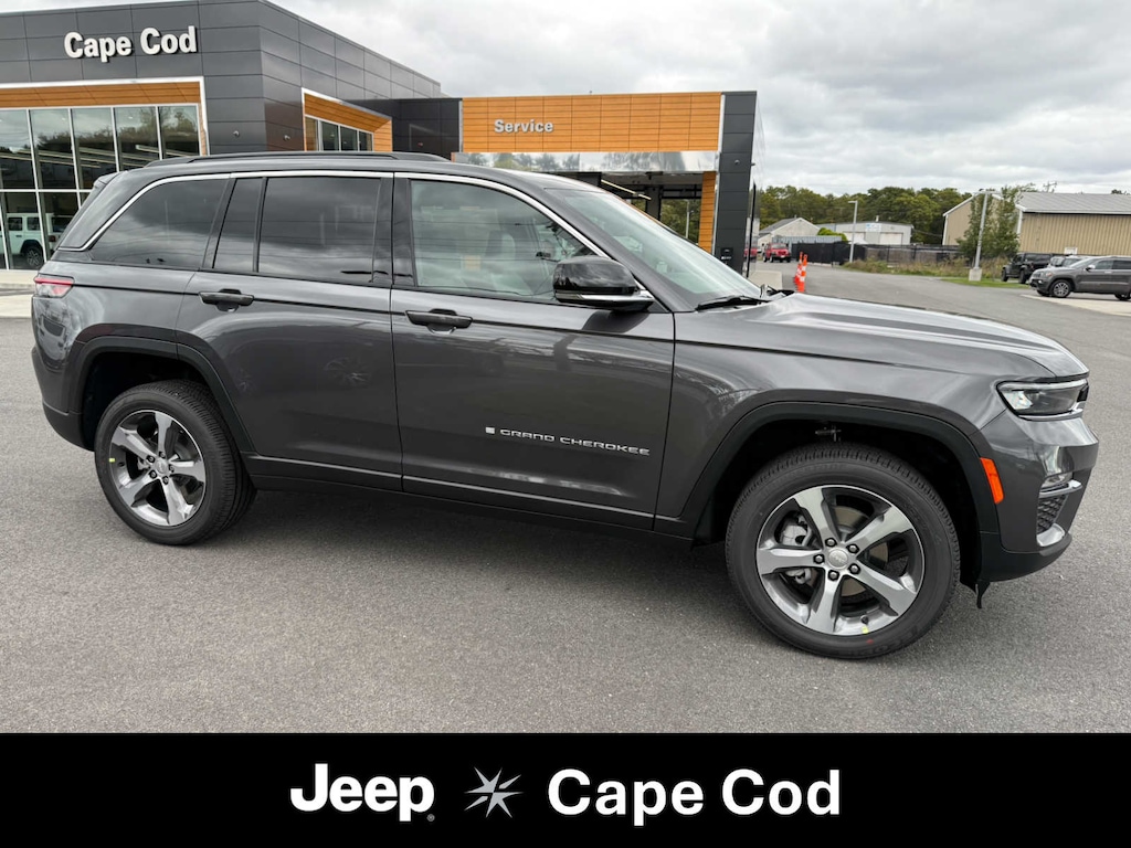 New 2025 Jeep Grand Cherokee LIMITED 4X4 Sport Utility