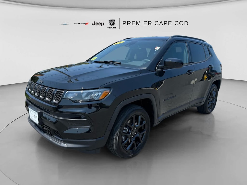 Used 2026 Jeep Compass Latitude SUV