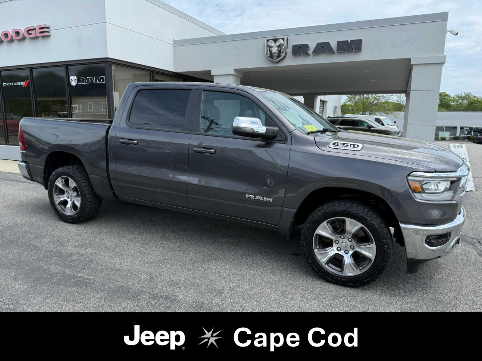 2023 RAM 1500 Laramie 4x4 Crew Cab 5'7's photo