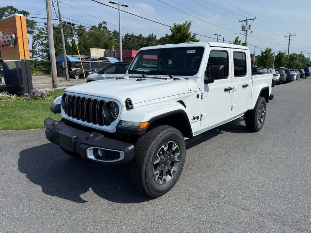 New 2026 Jeep Gladiator SAHARA 4X4 Pickup