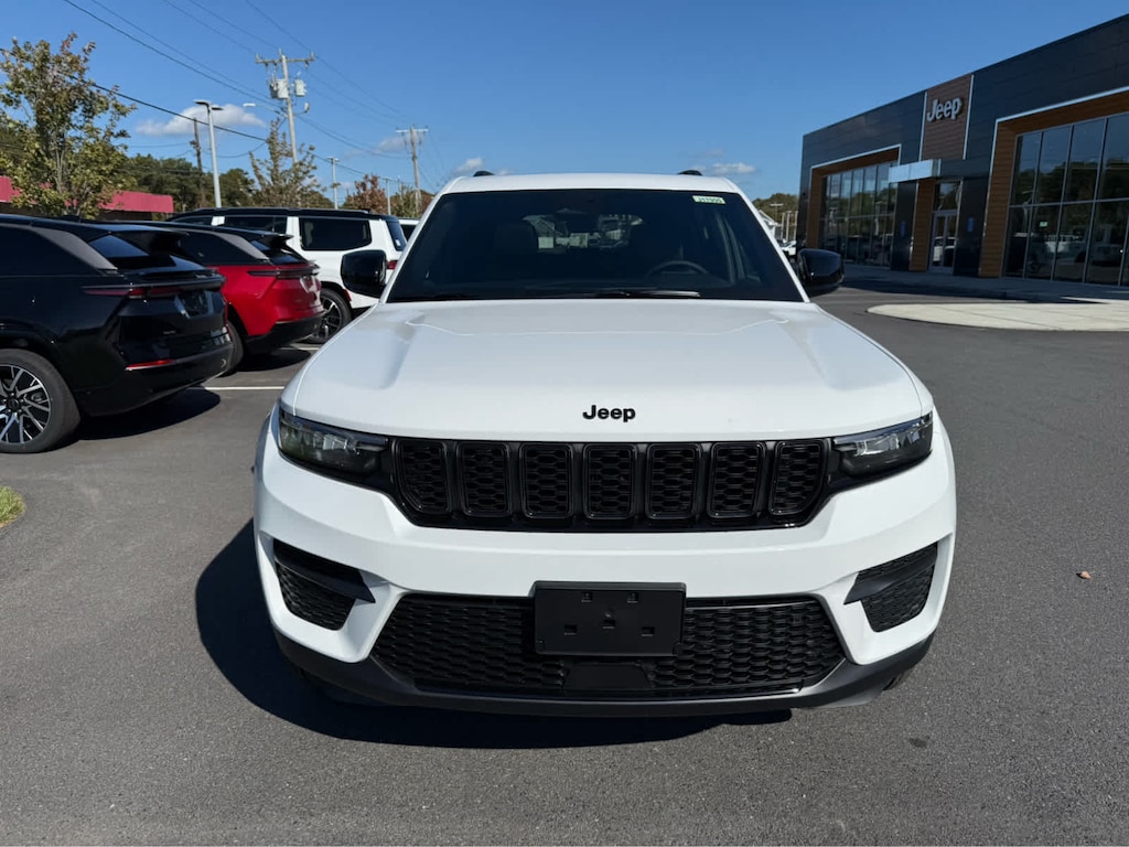 New 2025 Jeep Grand Cherokee ALTITUDE X 4X4 Sport Utility
