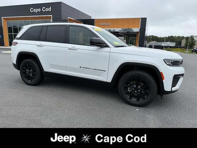 2026 Jeep Grand Cherokee Laredo Altitude SUV