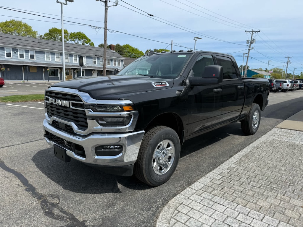 New 2026 Ram 2500 TRADESMAN CREW CAB 4X4 6'4 BOX Pickup