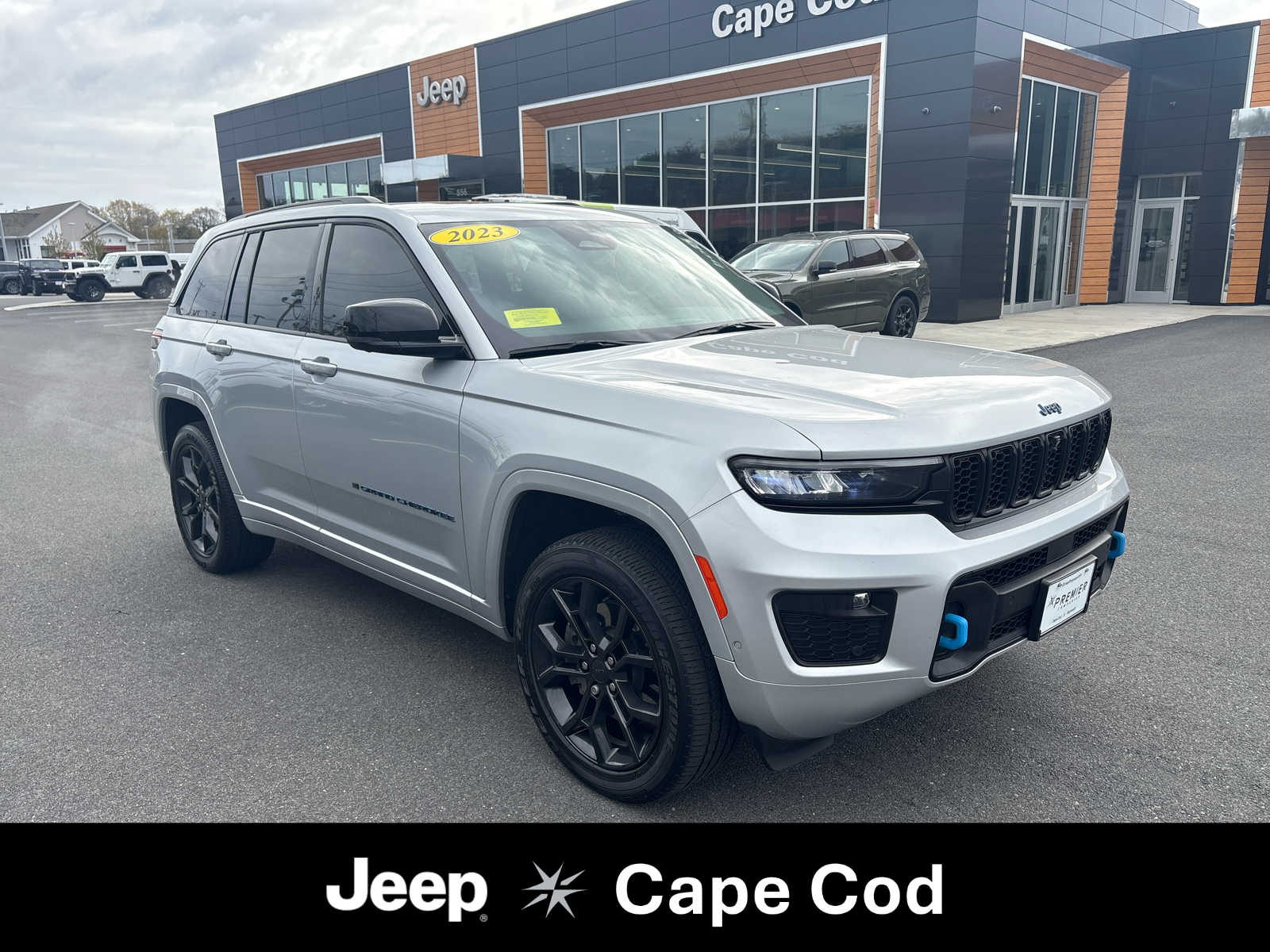 2023 Jeep Grand Cherokee 30th Anniversary 4xe 4x4's photo