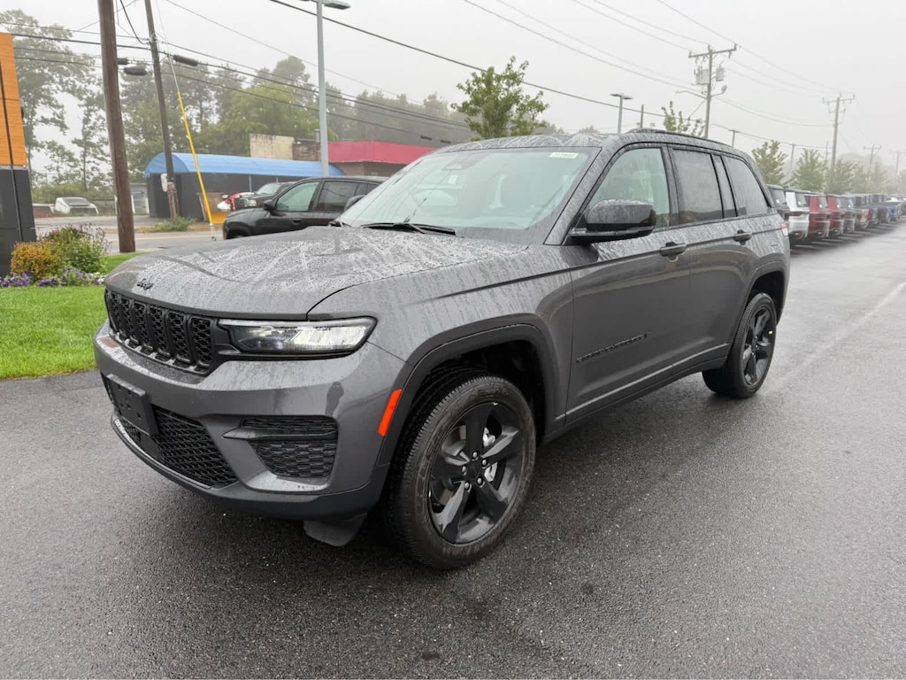 New 2025 Jeep Grand Cherokee ALTITUDE X 4X4 Sport Utility
