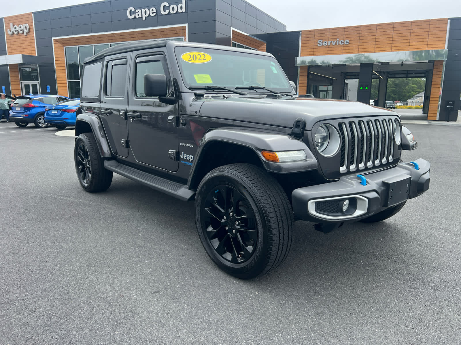 2022 Jeep Wrangler 4xe Unlimited Sahara photo 2