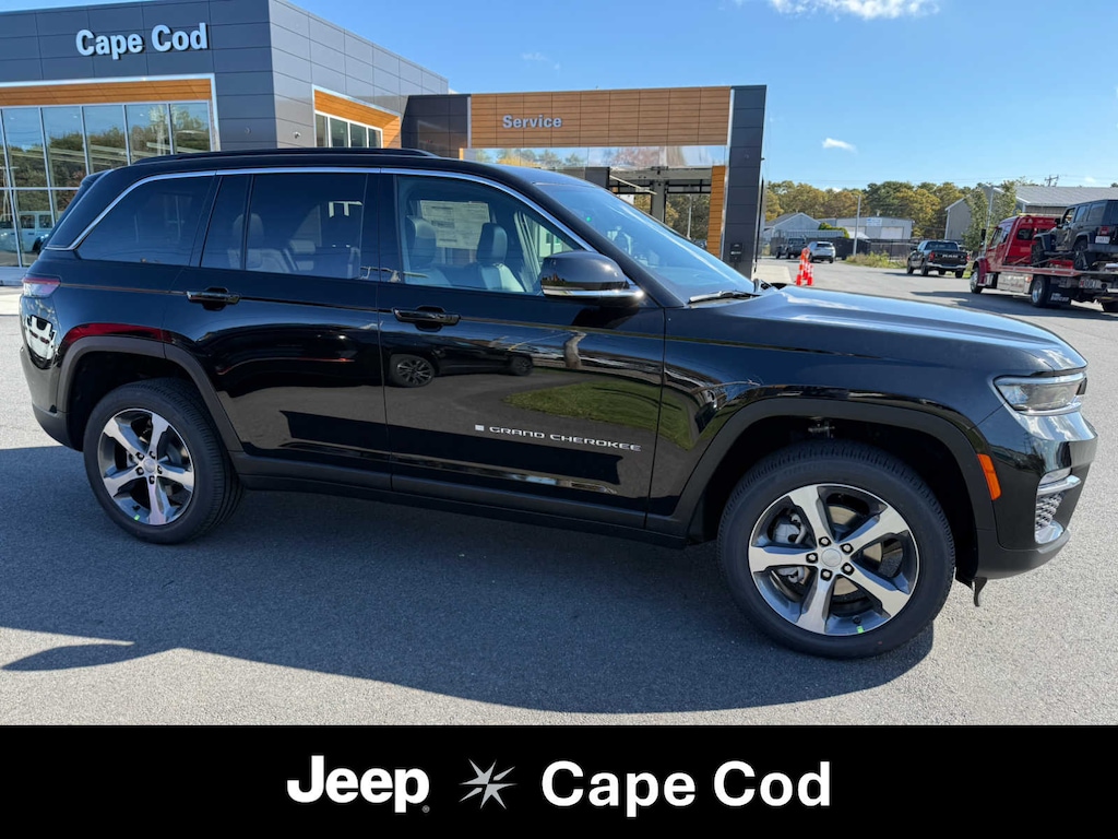 New 2025 Jeep Grand Cherokee LIMITED 4X4 Sport Utility