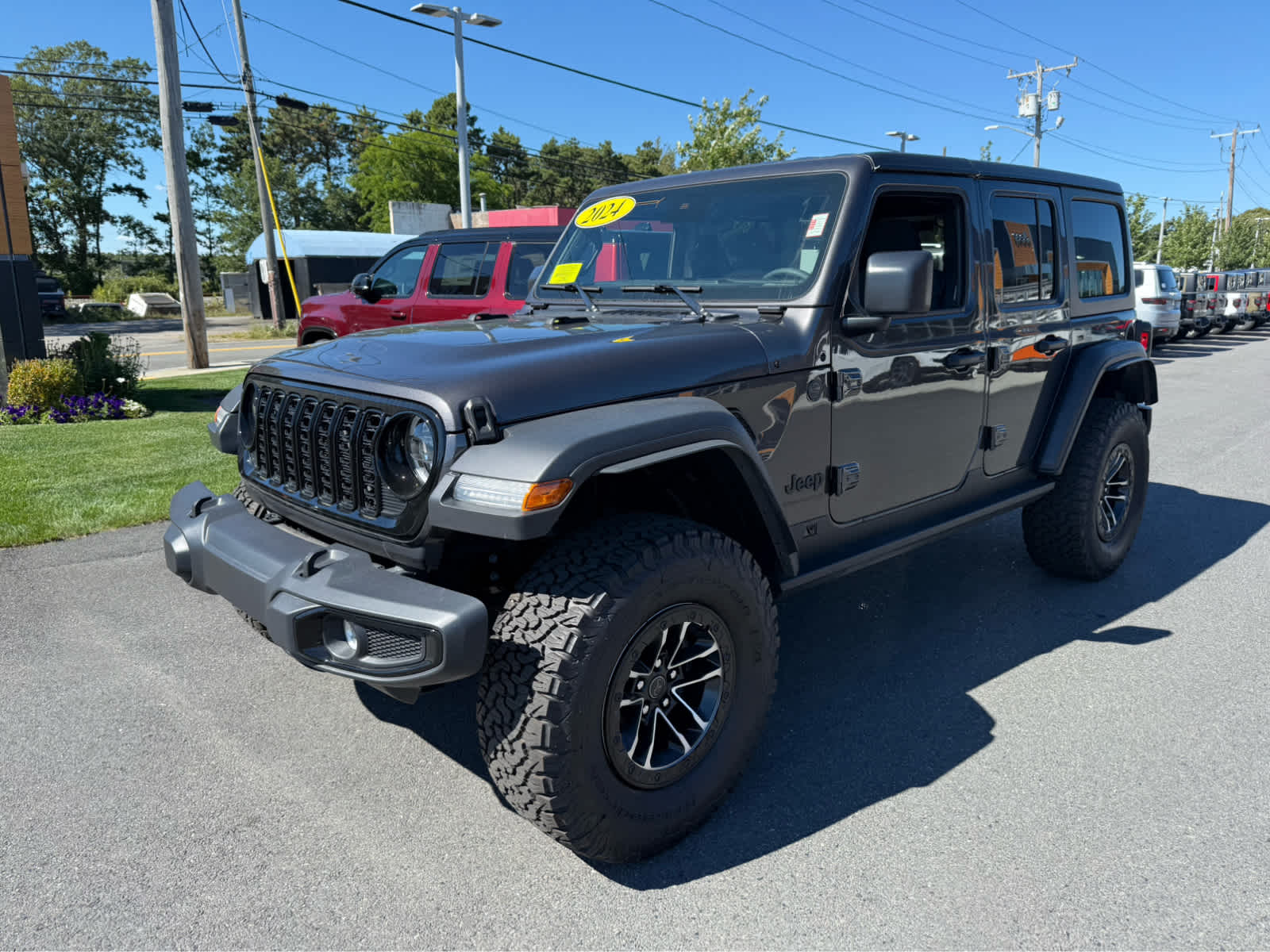 2024 Jeep Wrangler Willys photo 3