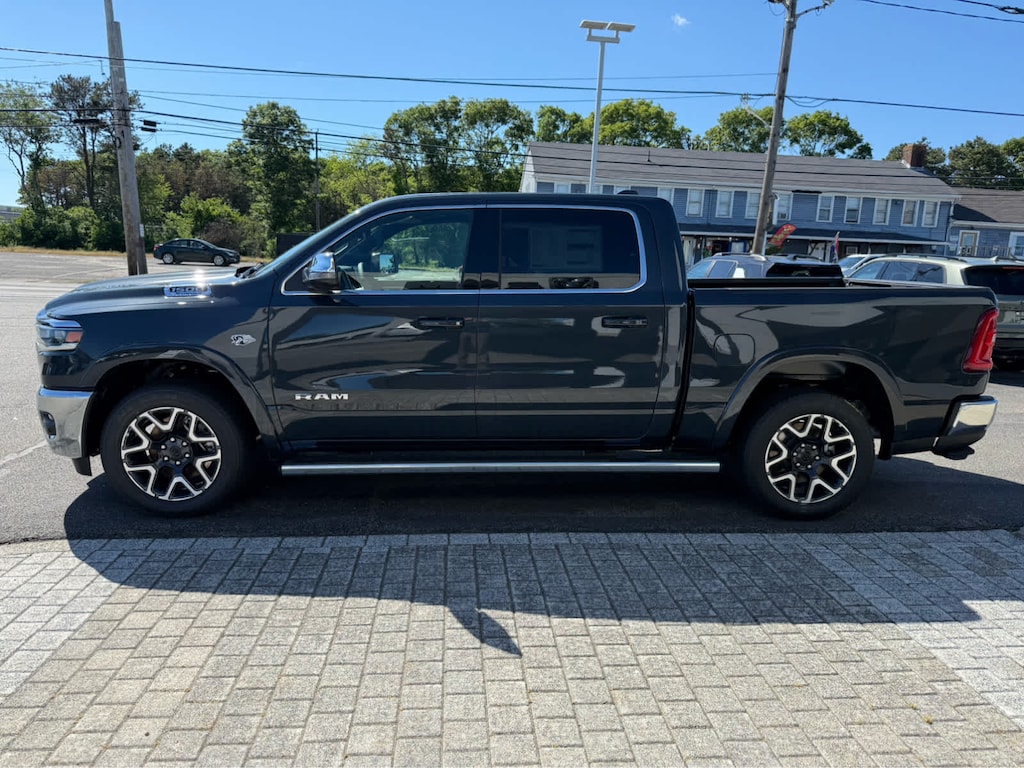 New 2026 Ram 1500 LARAMIE CREW CAB 4X4 5'7 BOX Pickup