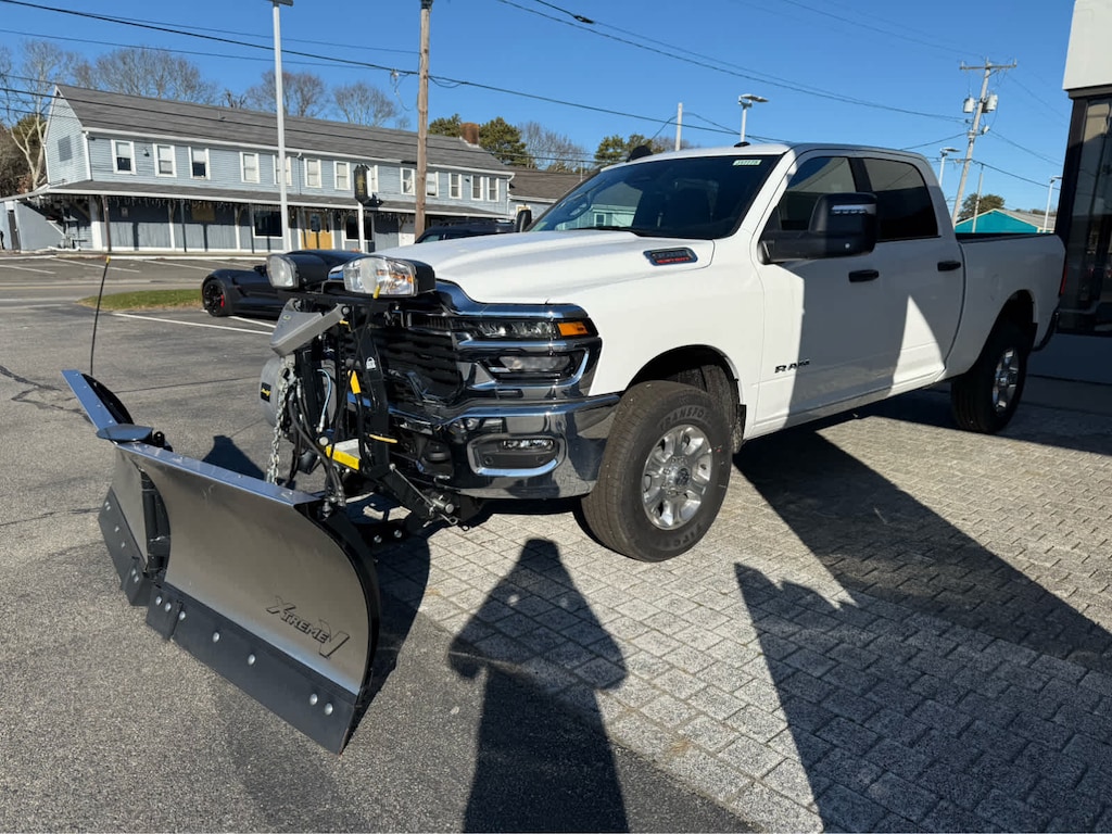 New 2026 Ram 3500 BIG HORN CREW CAB 4X4 6'4 BOX Pickup