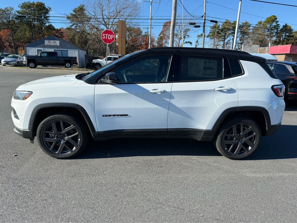New 2026 Jeep Compass LIMITED ALTITUDE 4X4 Sport Utility