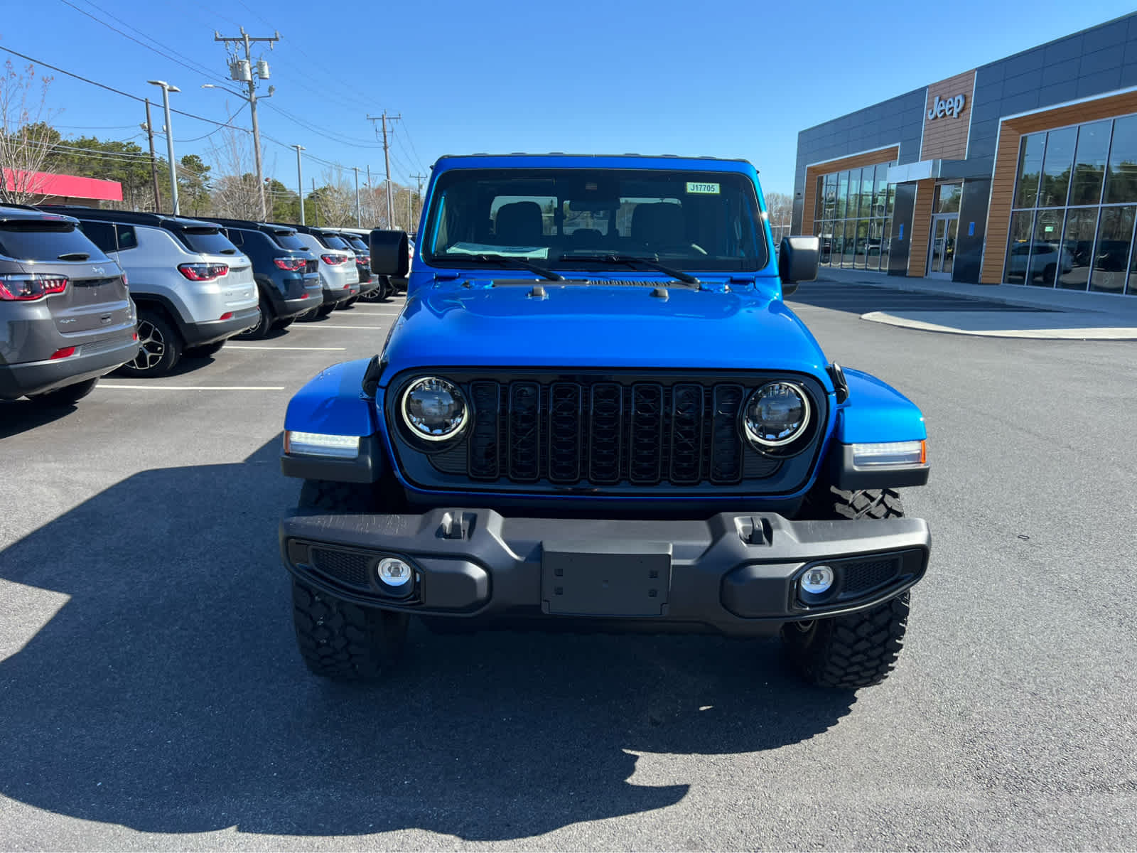 2025 Jeep Gladiator Willys photo 2