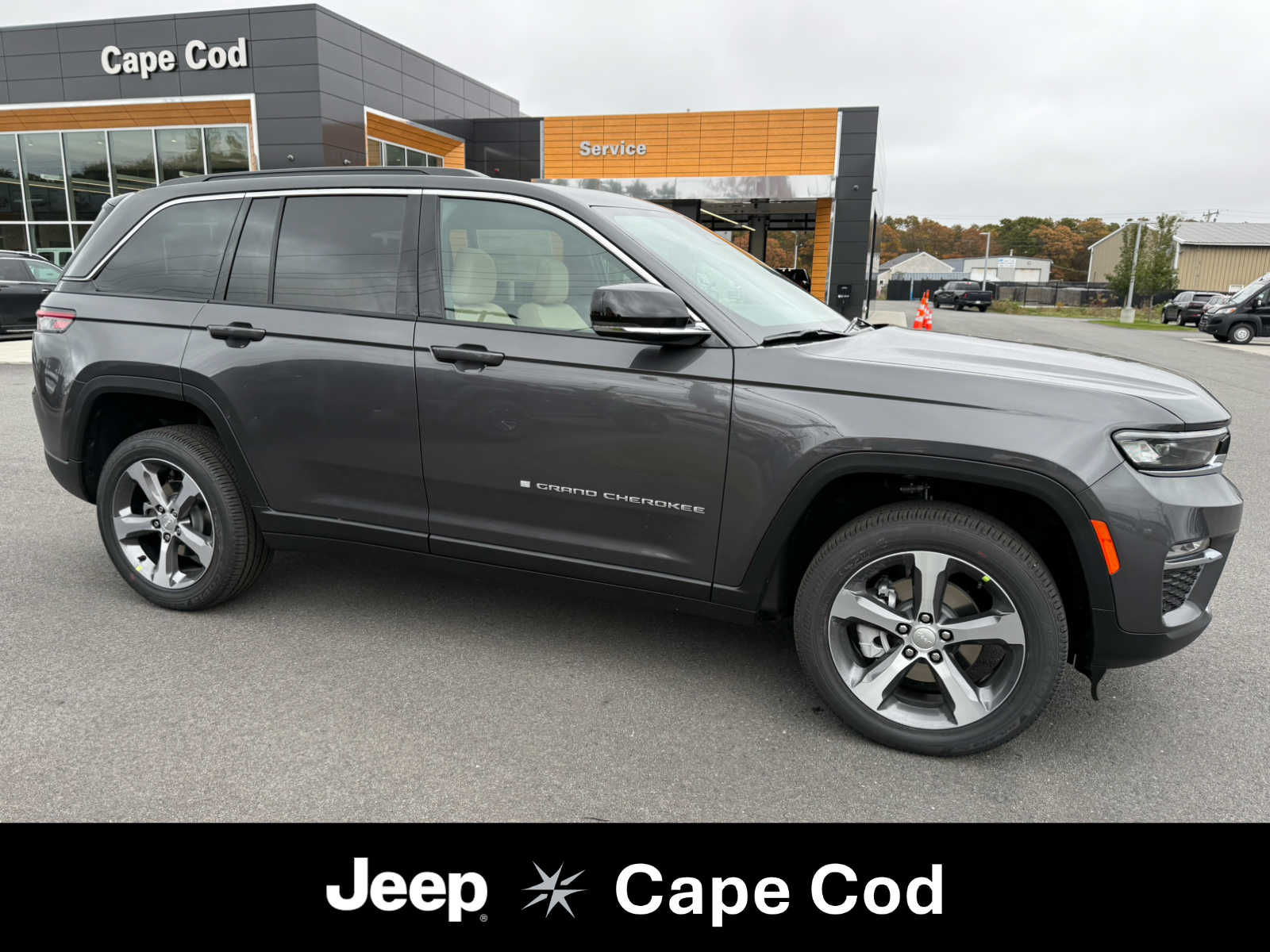 2025 Jeep Grand Cherokee Limited's photo