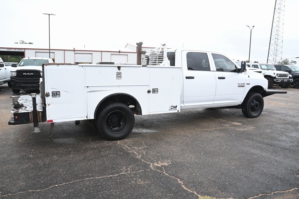 2017 Ram 3500 Tradesman SLT Laramie photo 4