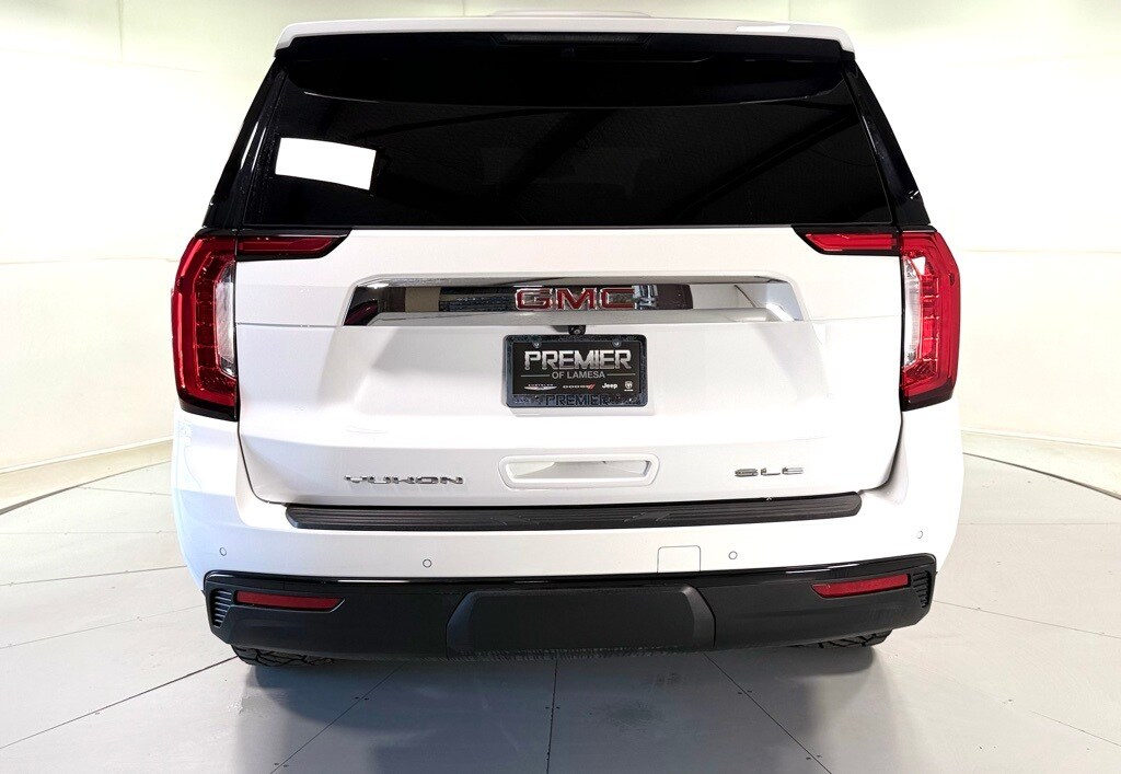 2023 Gmc Yukon SLE photo 4