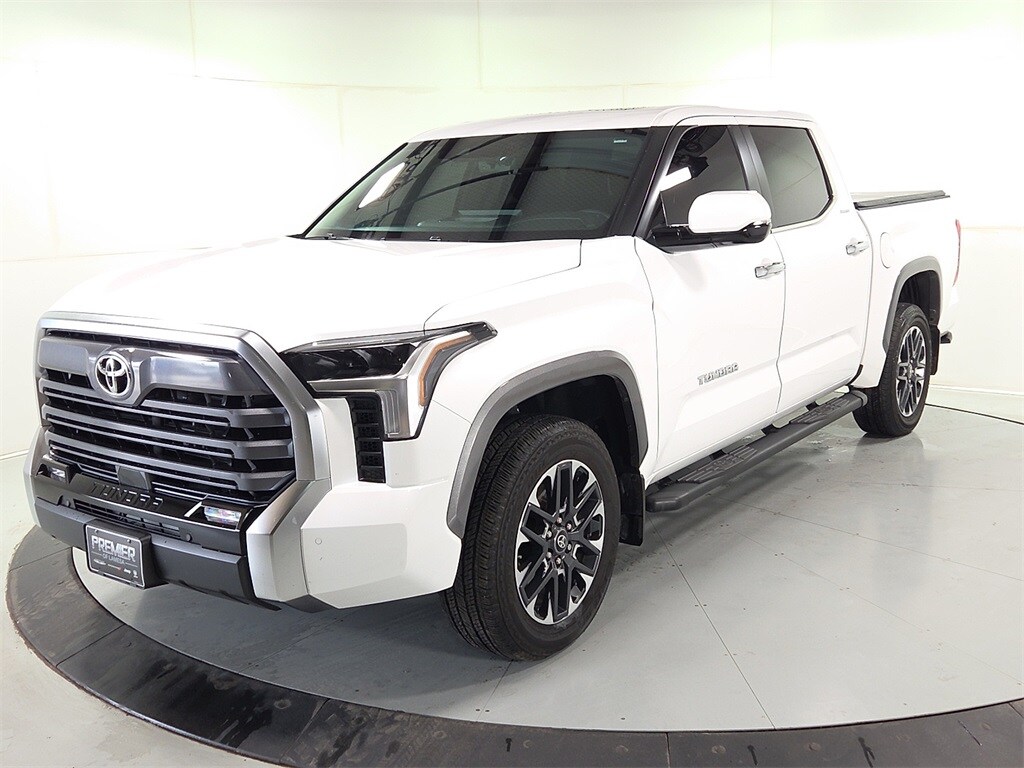 2025 Toyota Tundra Limited photo 3
