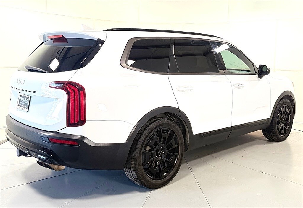 2022 Kia Telluride SX photo 3