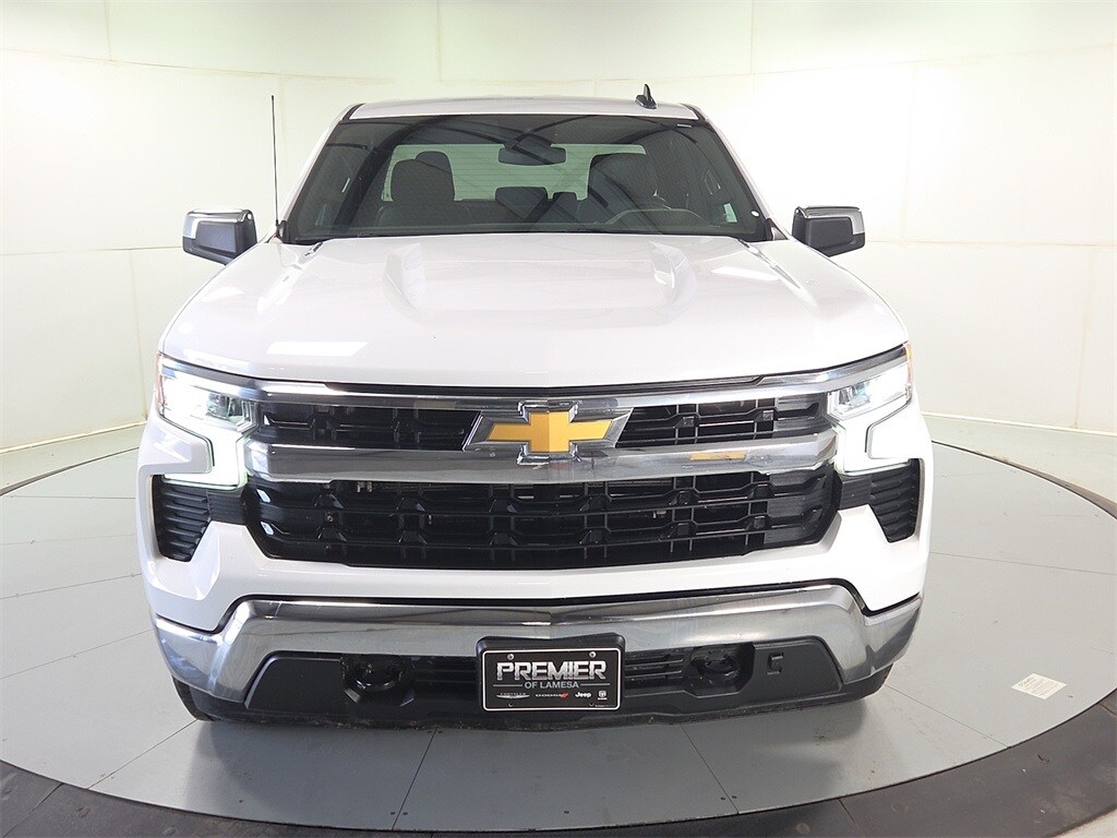 2023 Chevrolet Silverado 1500 LT photo 2