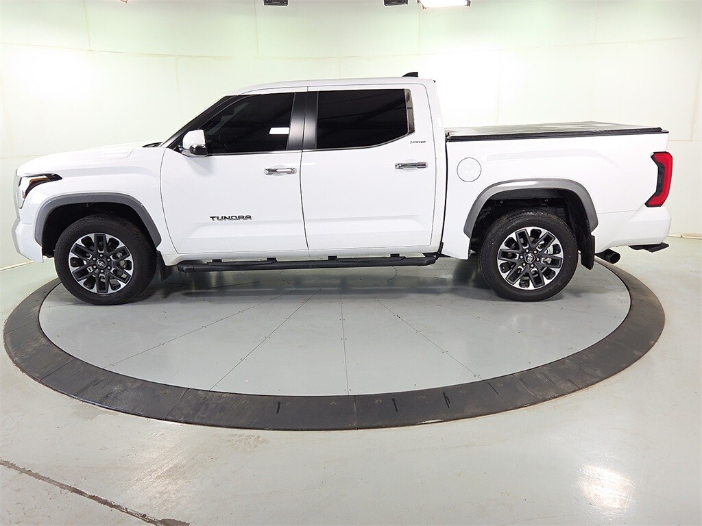 2025 Toyota Tundra Limited photo 4