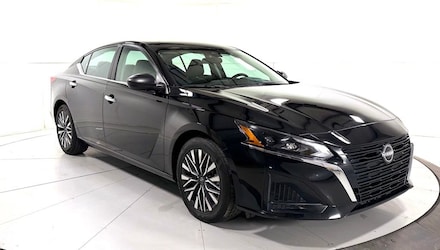 2025 Nissan Altima SV Sedan