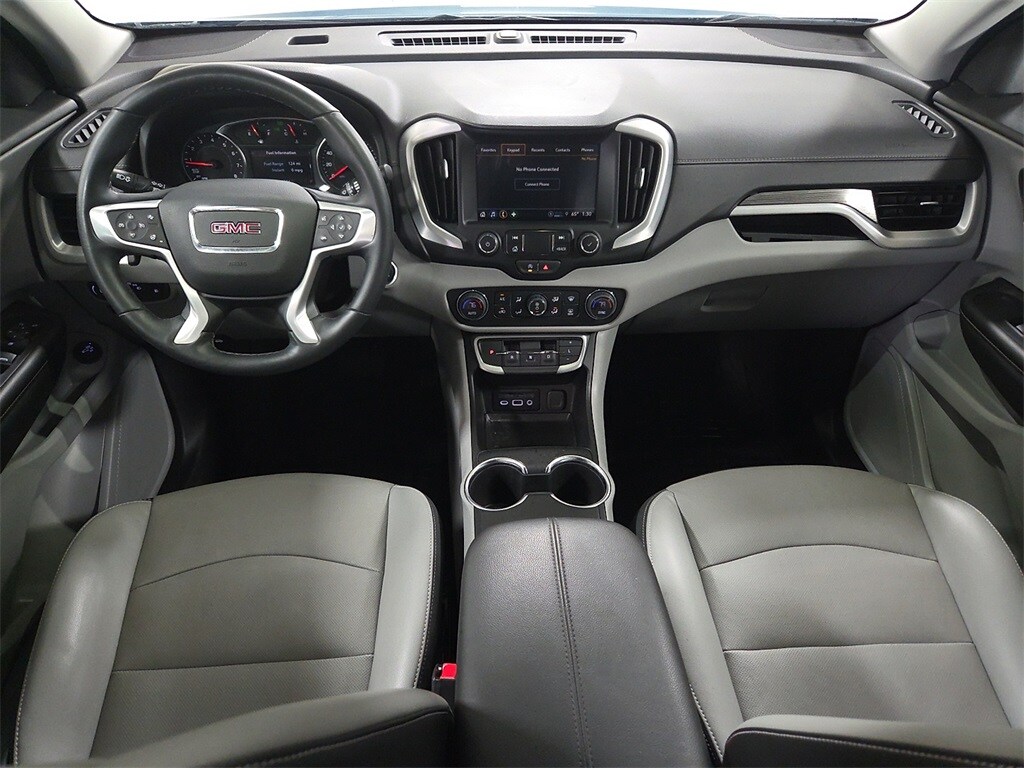 2024 Gmc Terrain SLT photo 2