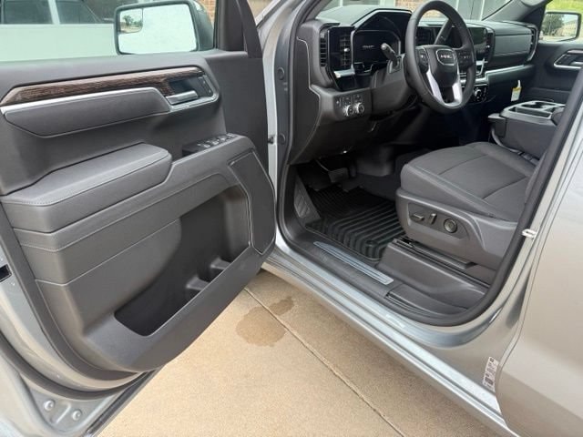 2026 GMC Sierra 1500 SLE - Photo 14