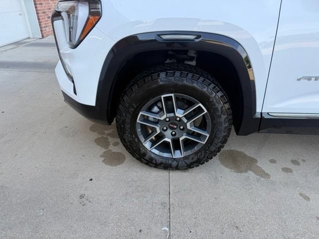 2026 GMC Terrain AT4 - Photo 12