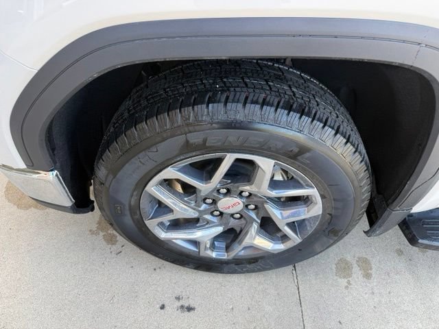2026 GMC Sierra 1500 SLT - Photo 9