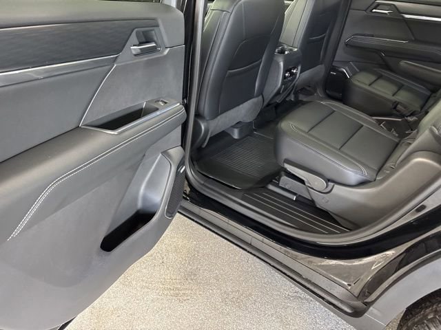 2026 GMC Acadia Elevation - Photo 17