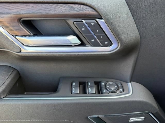 2026 GMC Sierra 1500 SLT - Photo 14