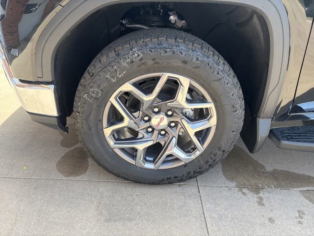 2026 GMC Sierra 1500 SLT - Photo 10