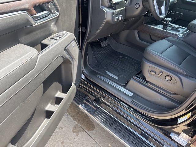 2026 GMC Sierra 1500 SLT - Photo 11