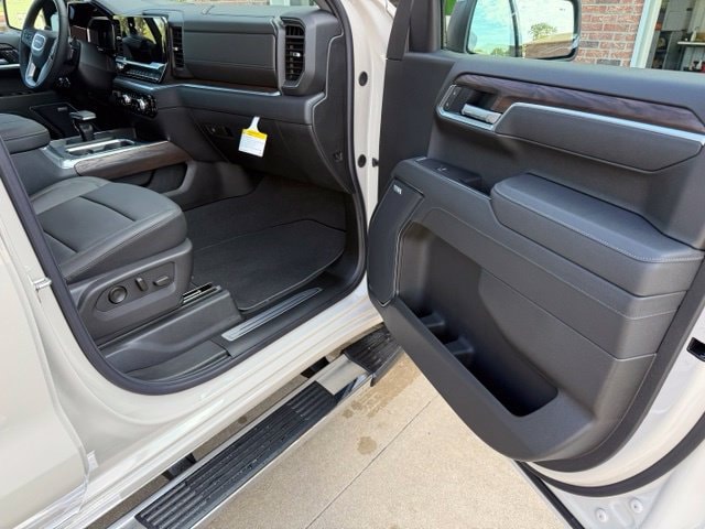 2026 GMC Sierra 1500 SLT - Photo 19