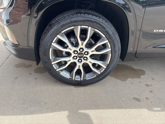 2026 GMC Acadia Denali Ultimate - Photo 12