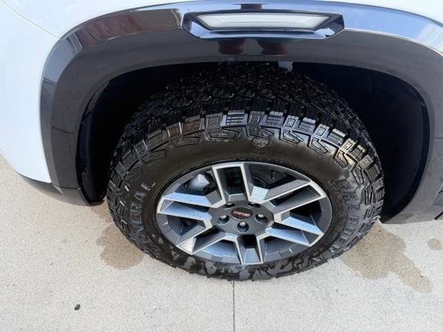 2026 GMC Terrain AT4 - Photo 11