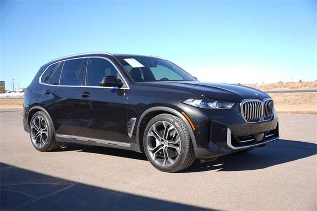 2024 BMW X5 50e's photo