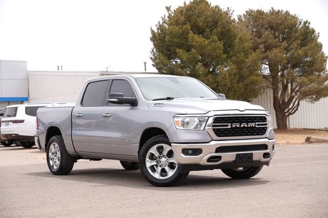 2022 RAM 1500 Big Horn/Lone Star 4x4 Crew Cab 5'7's photo