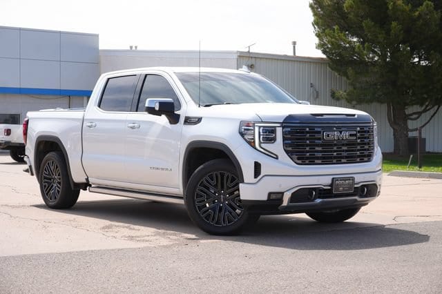 2022 GMC Sierra 4WD Crew Cab Short Box Denali Ultimate's photo