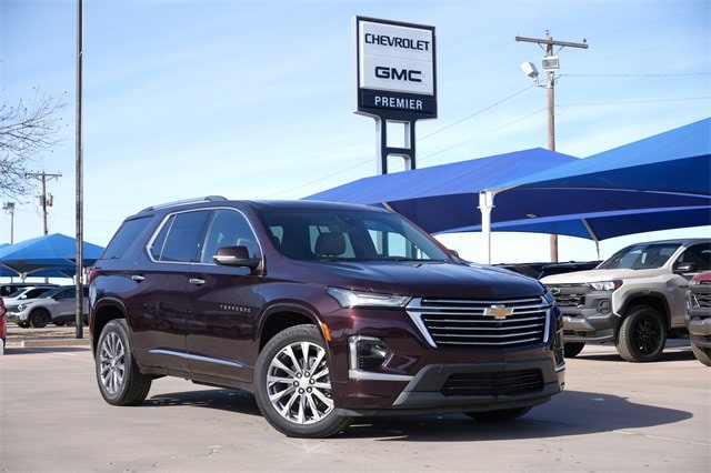 2023 Chevrolet Traverse Premier's photo