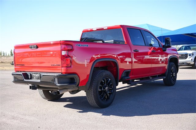 2025 Chevrolet Silverado 2500HD Custom photo 4