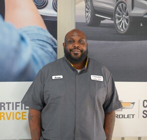 Staff member AMAR BROWN from ID_fa98a5